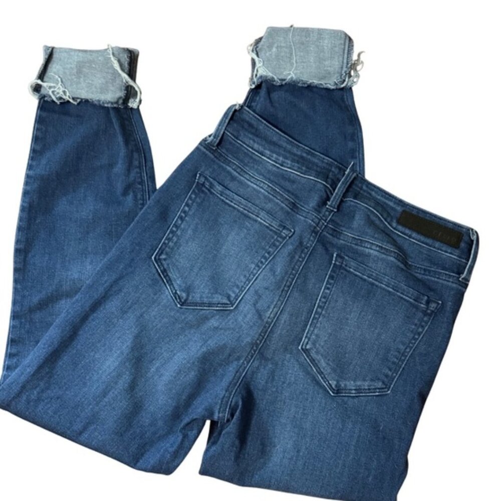 Cello Women's Blue Jeans Slim Straight Size 9